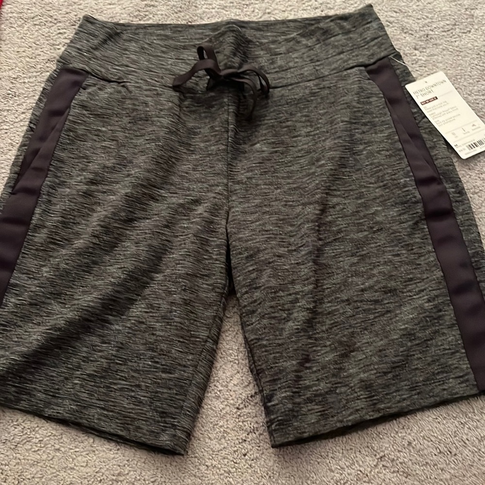 NWT Athleta shorts